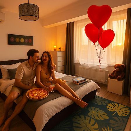 Vila Luminoasa Cu Curte Privata Bukares Bagian luar foto
